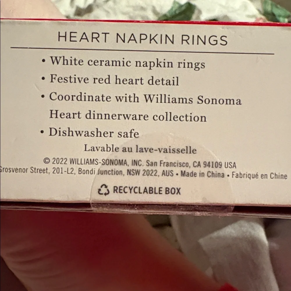 BNWT Williams Sonoma heart set napkin rings